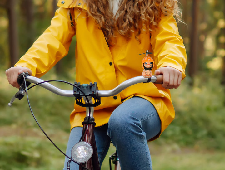 Fahrrad Kätzchen |  Bike Kitty mit Maskottchen, Helm und Propeller